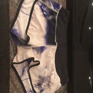 Lululemon Run Speed Short, Size 6, “Milky Way”